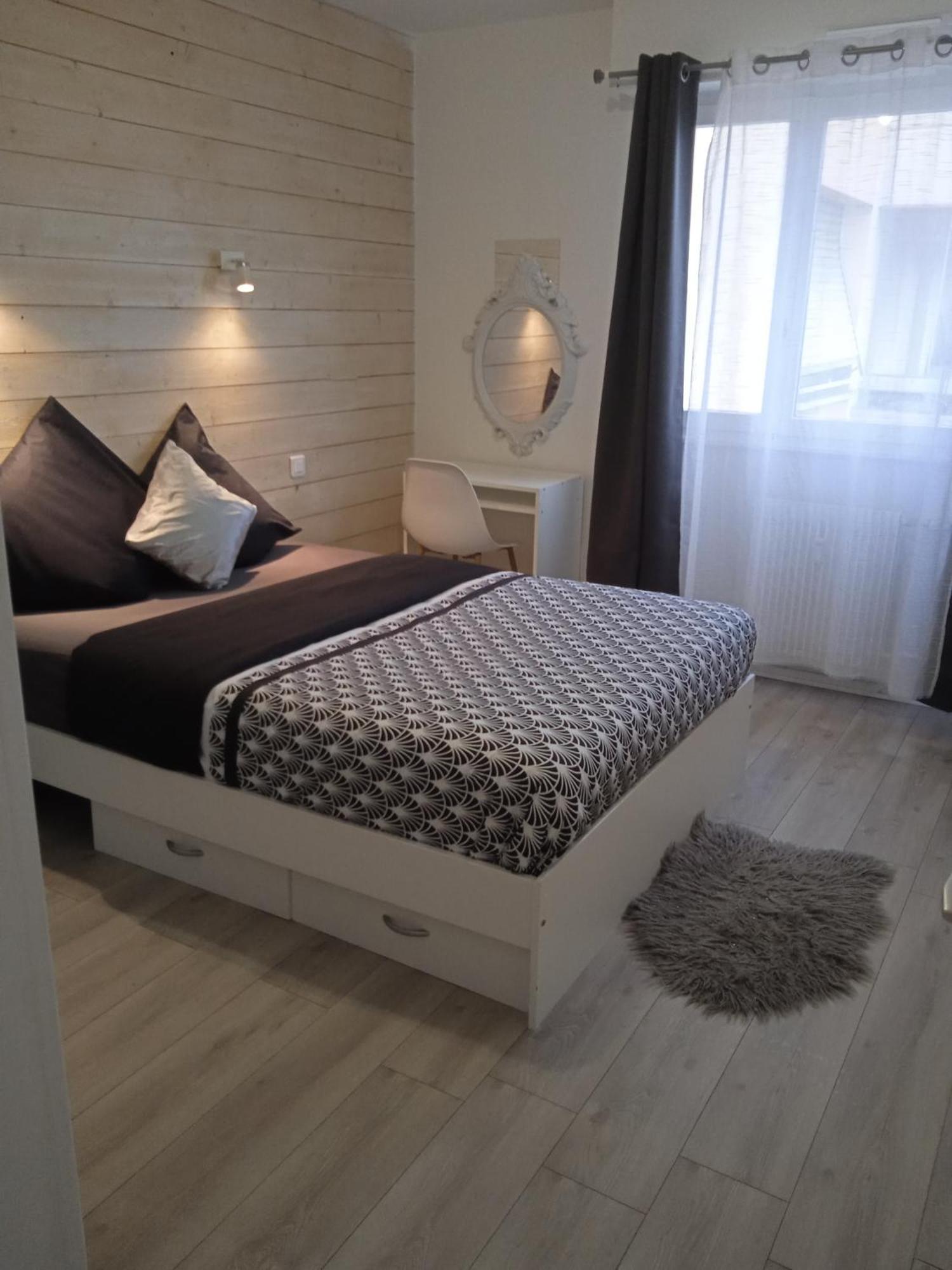 Logement Dans Residence - A 10 Km Du Centre Ville Et A 5 Minute Du Parlement Europeen Avec Parking Gratuit Hoenheim Zewnętrze zdjęcie